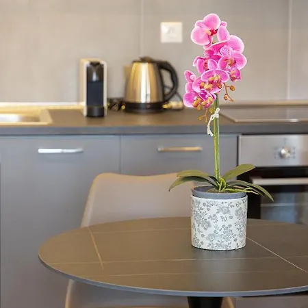 Апарт-отель Anais